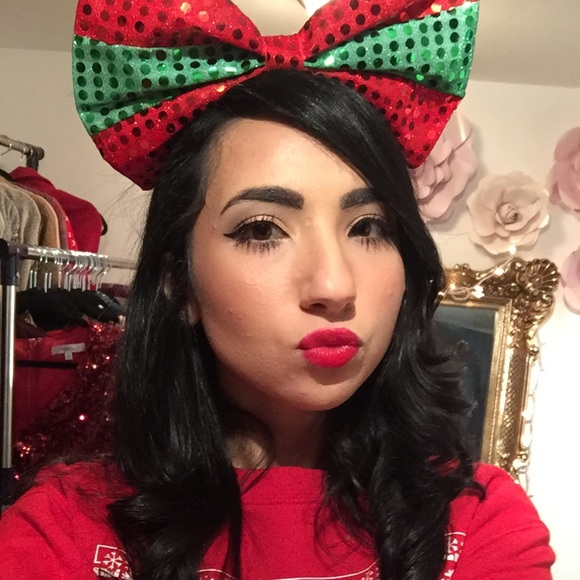 Meet your Posher, Eliana - Picture 3 of 3